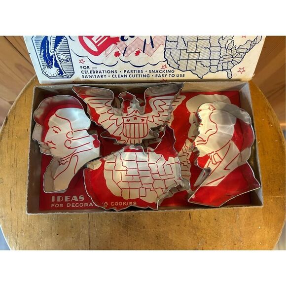 Rare Vintage Patriotic Metal Cookie Cutters 4 pc set (8783) - Picture 7 of 8
